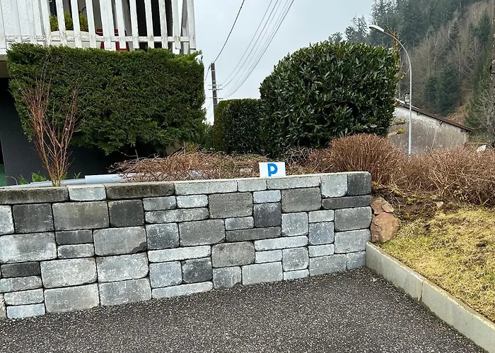 Dans A Proximite De Sentiers De Randonnee Incroyables *